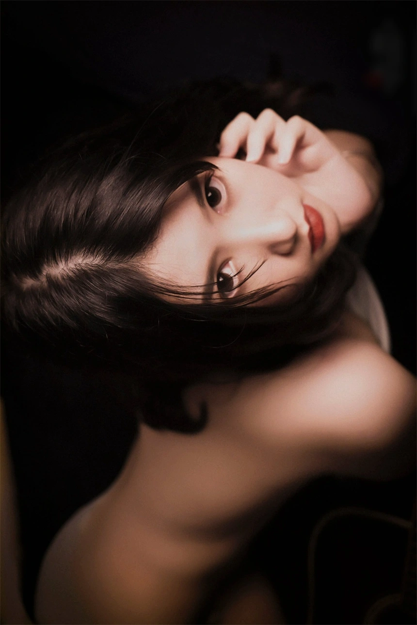 LeoChen 私房诱惑写真摄影作品合集下载