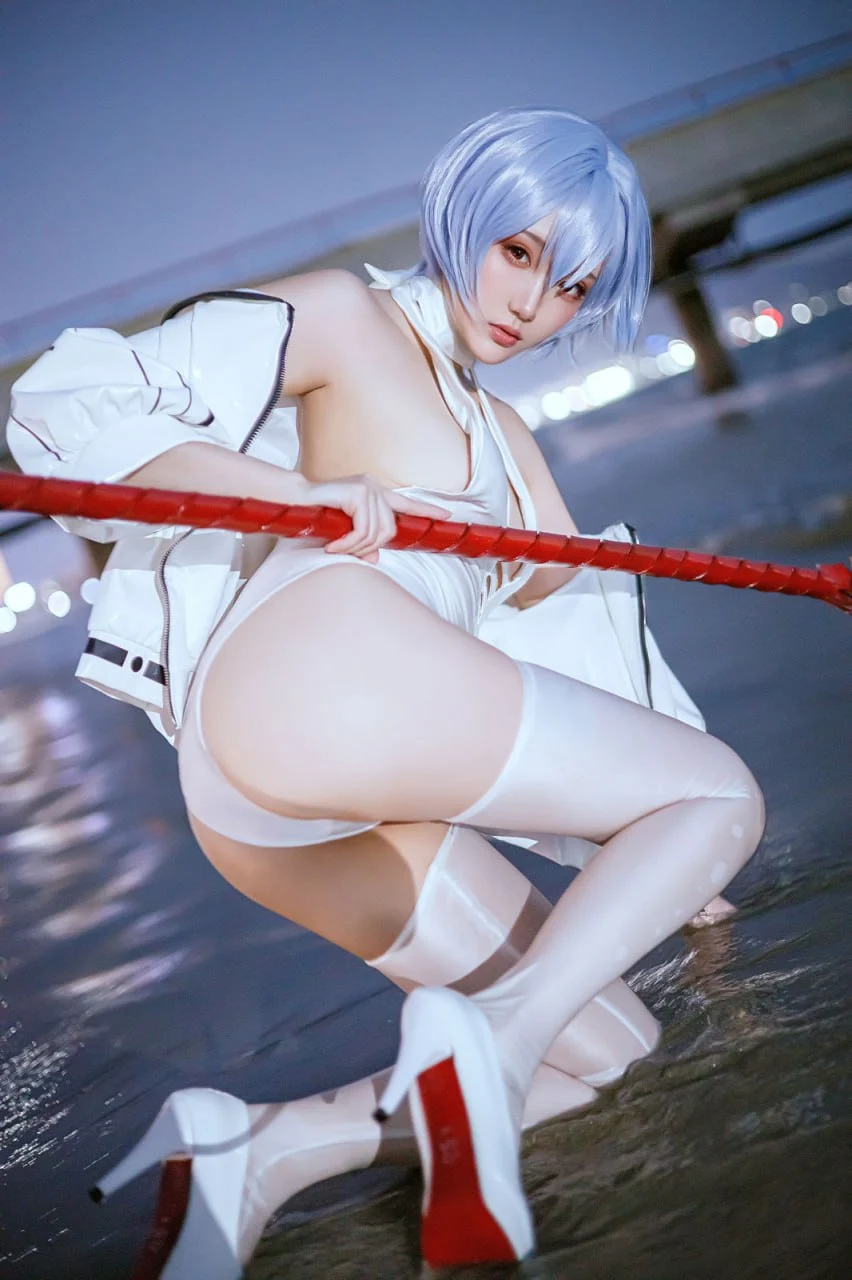 Momoko葵葵 Cosplay私房高清美图写真合集下载