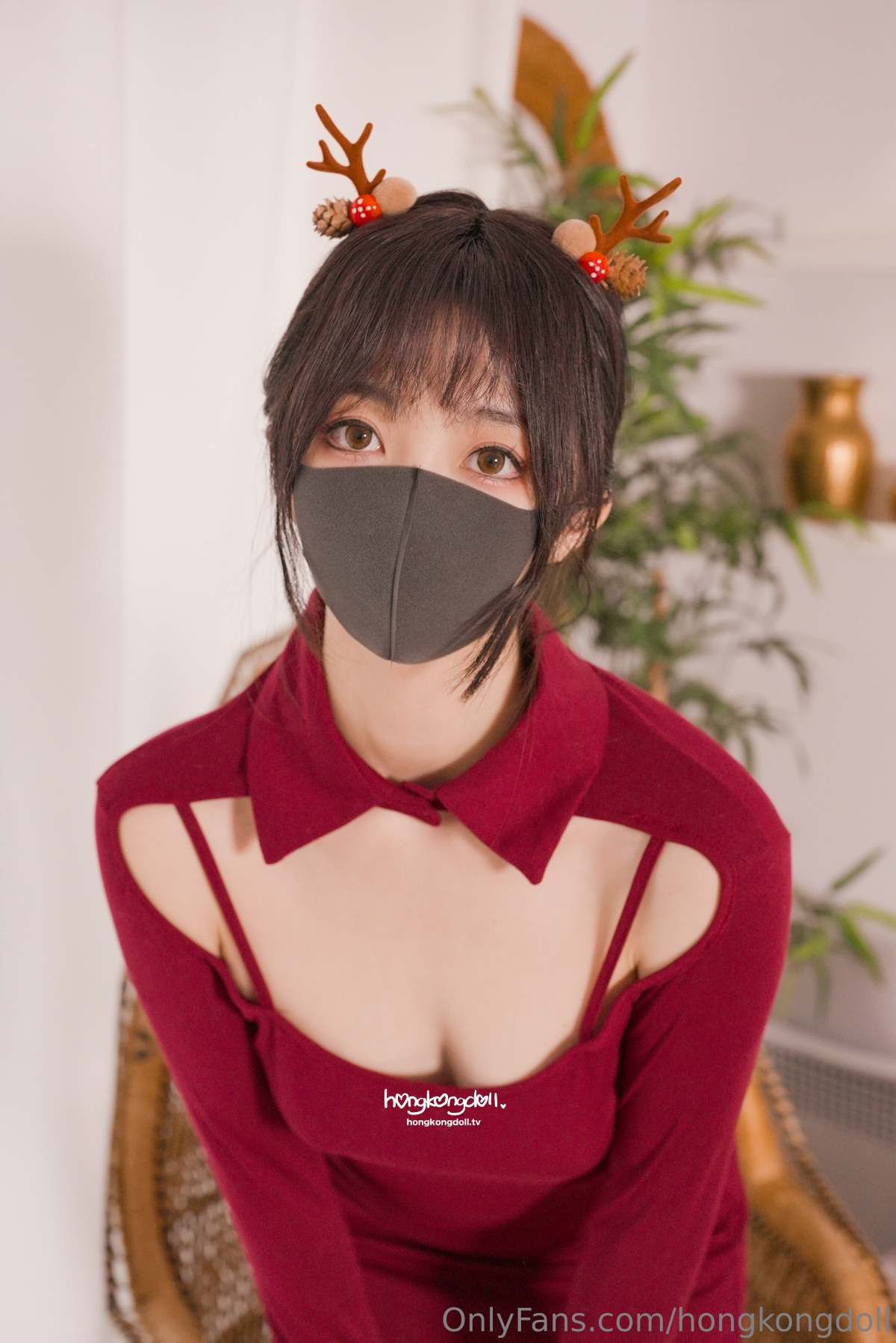 HongKongDoll(玩偶姐姐) 精美写真视频资源合集下载