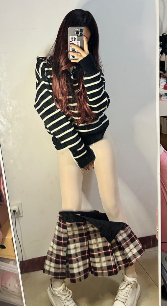 嘉嘉今天有点烦 微密圈美女写真套图合集下载