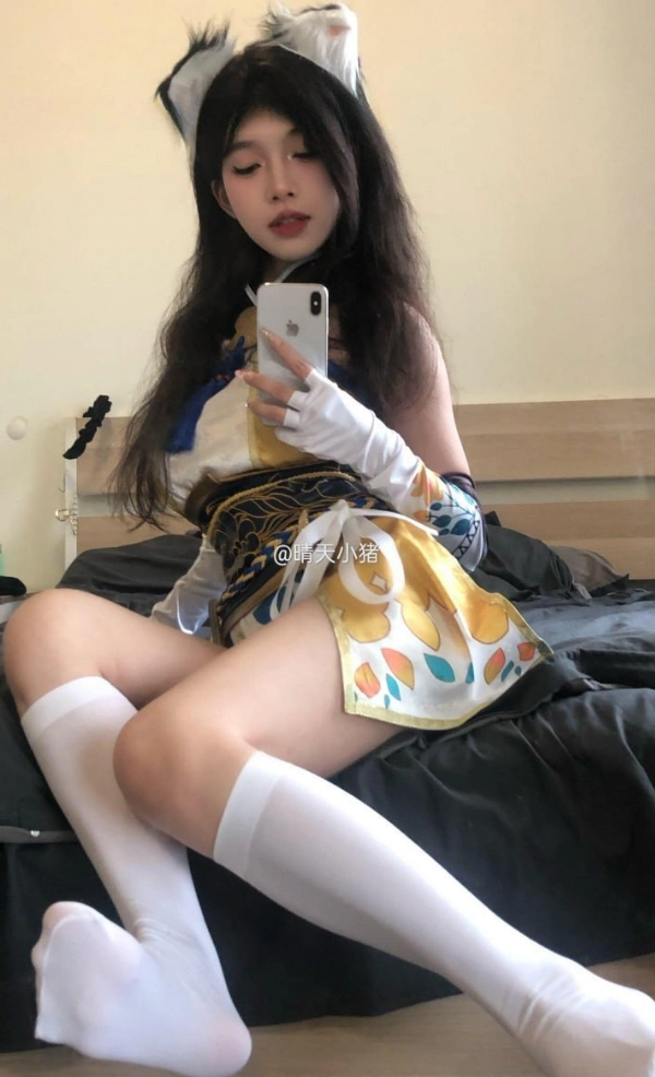 晴天小猪本猪 微密圈美女图片写真合集下载