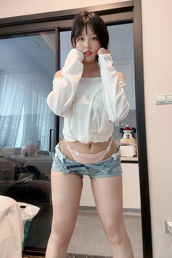 冉星妍的猫 铁粉空间美女写真资源合集下载