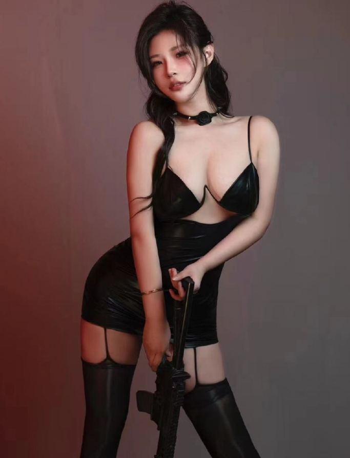 夹心饼干包 铁粉空间美女写真图集大全下载